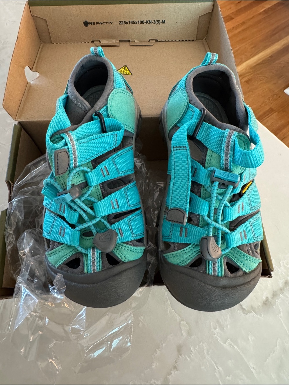 Keen Newport H2 sandals